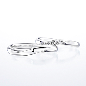 銀座ダイヤモンドシライシのミル打ちがある結婚指輪「creer8」